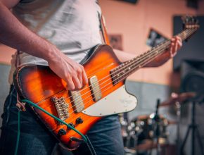 R & B: New Mainstream Popularity Of The “Rhythm & Blues” Genre