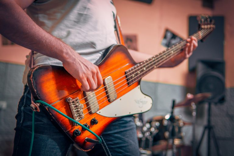 R & B: New Mainstream Popularity Of The “Rhythm & Blues” Genre