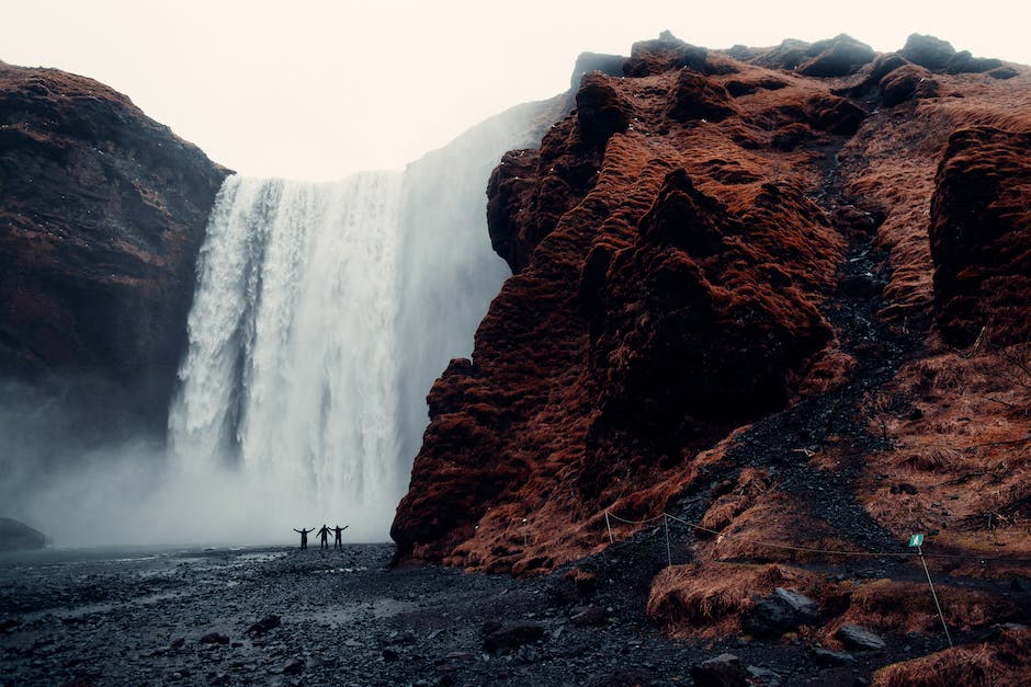 Cinematic Sounds: Creating Epic Moments in Today’s Music Landscape