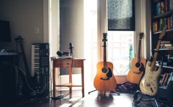 “Artificial Intelligence and Music: Crafting the Sounds of Tomorrow”