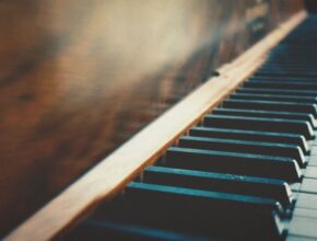 “From Concept to Composition: How AI Tools are Shaping Modern Music Creation”​