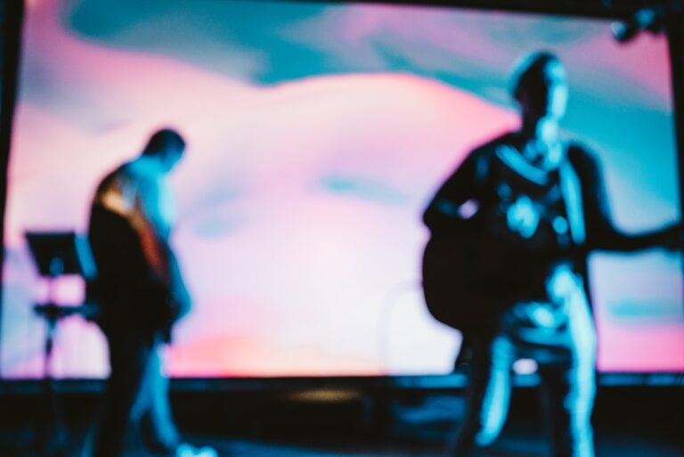 How Visuals Influence Music Performance How Visuals Influence Music Performance