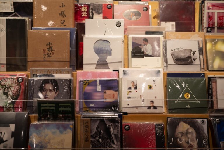 The Evolution of Pop Music: From Radio Hits to Algorithmic Success The Evolution of Pop Music: From Radio Hits to Algorithmic Success